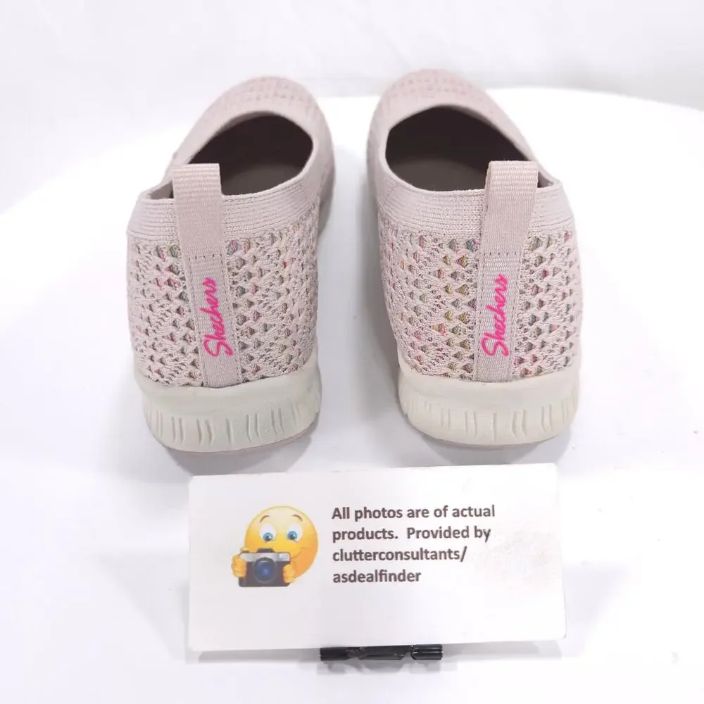 Skechers gently used